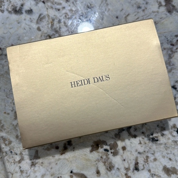 NEW Heidi Daus Squad Pave Drop Necklace Inspirational Collection - Picture 6 of 6